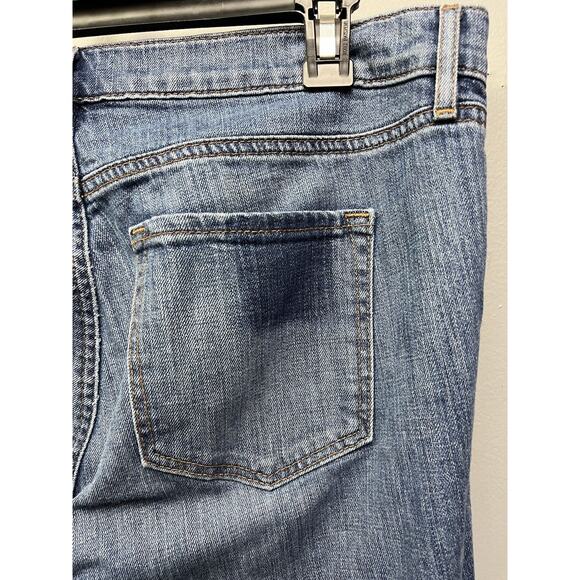 Loft Made And Loved Cropped Denim Patch Jeans Womens size 10/30 High Rise - Picture 5 of 7